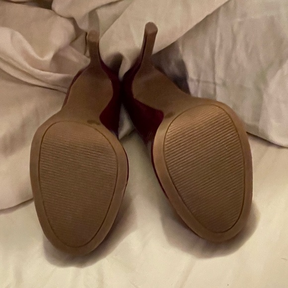 Jessica Simpson Like New Dark Red Heels - Picture 3 of 4